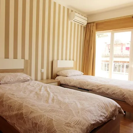 Elegant With View In 80 M² Parking