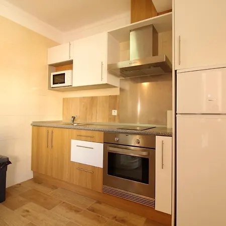 Elegant With View In 80 M² Parking Portimão
