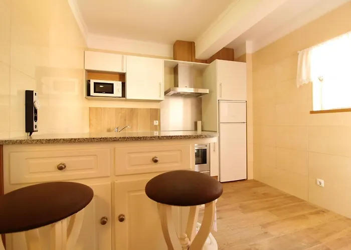 Cozy In 80 M² With View Appartement Portimão